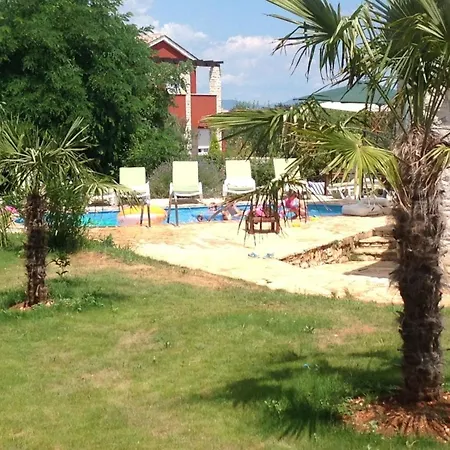 Vakantiehuis In Bratulici Mit Privatem Pool By Interhome Hreljići