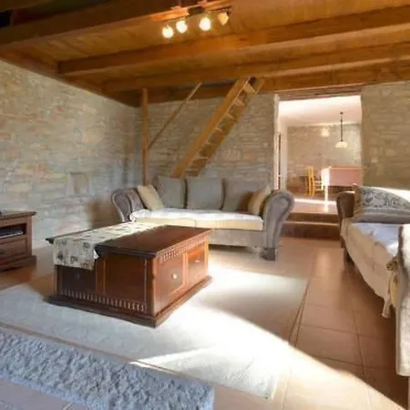Vakantiehuis In Bratulici Mit Privatem Pool By Interhome *