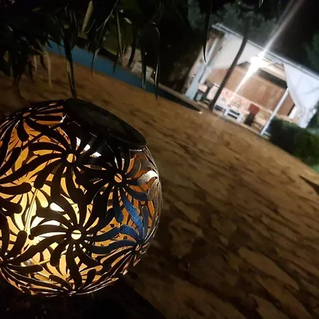 In Bratulici Mit Privatem Pool By Interhome * Hreljići